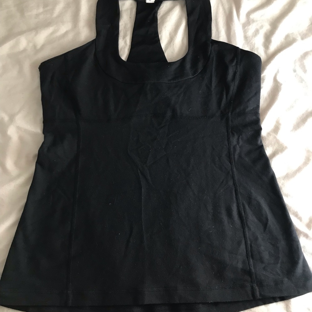 Lululemon set size 12. Racer back top with mesh accent and capri leggings - Picture 8 of 12